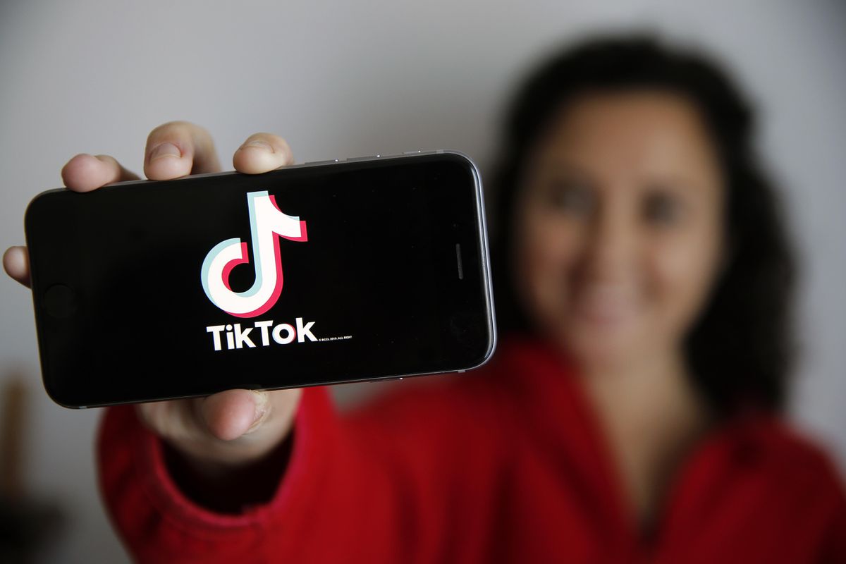 Tại sao nên thuê dịch vụ quảng cáo TikTok